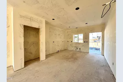 315 E Rapp Road, Talent, OR 97540 - Photo 6