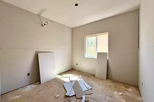 315 E Rapp Rd, Talent, OR 97540 - Photo 6