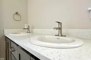315 E Rapp Rd, Talent, OR 97540 - Photo 28