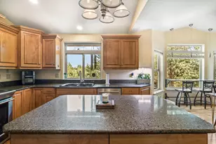 66530 Ponderosa Loop, Bend, OR 97703 - Photo 12