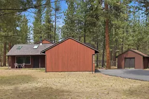 68978 Graham Ct, Sisters, OR 97759 - Photo 2