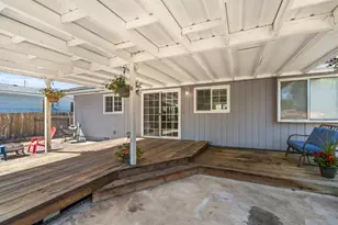 110 N 2nd St, Talent, OR 97540 - Photo 10