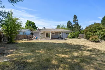 110 N 2nd Street, Talent, OR 97540 - Photo 8