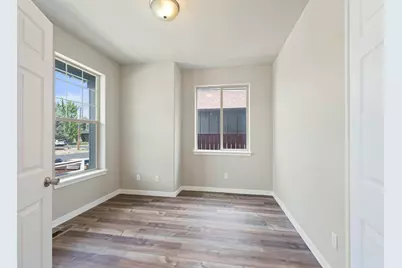 21189 Ritz Place, Bend, OR 97702 - Photo 10