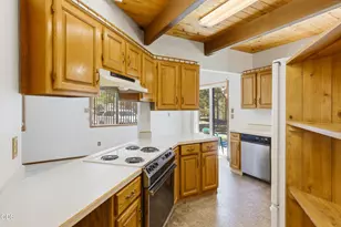 52035 Noble Fir, La Pine, OR 97739 - Photo 10
