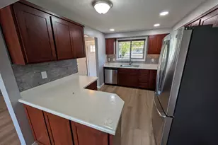 2299 Delta Waters Rd, Medford, OR 97504 - Photo 10