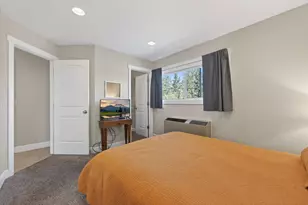 1565 NW Wall St, Bend, OR 97703 - Photo 20