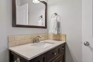 1565 NW Wall St, Bend, OR 97703 - Photo 22