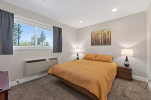 1565 NW Wall St, Bend, OR 97703 - Photo 20