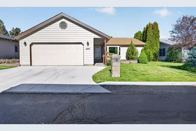 2273 NE Wintergreen Drive, Bend, OR 97701 - Photo 1