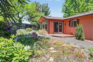 190 Walker Ave, Ashland, OR 97520 - Photo 36