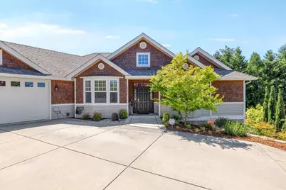 4279 Murryhill Court, Medford, OR 97504 - Photo 2