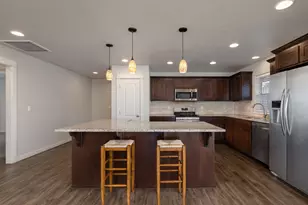 21189 Capella, Bend, OR 97702 - Photo 14