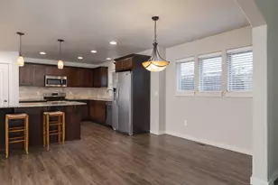 21189 Capella, Bend, OR 97702 - Photo 12