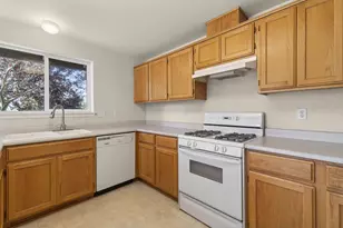 23 SW Leonard St, Grants Pass, OR 97526 - Photo 12