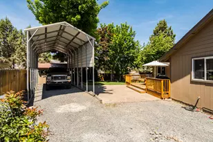 2020 NE Hall Circle, Bend, OR 97701 - Photo 32