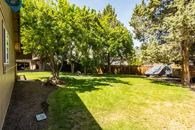 2020 NE Hall Circle, Bend, OR 97701 - Photo 28