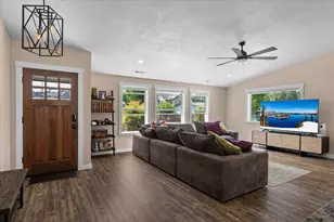 20 Penny Ct, Shady Cove, OR 97539 - Photo 6