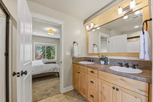 60320 Sage Stone Loop, Bend, OR 97702 - Photo 28