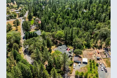 370 Horseshoe Drive, Grants Pass, OR 97526 - Photo 38
