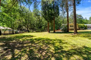 370 Horseshoe Dr, Grants Pass, OR 97526 - Photo 6