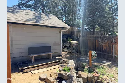 862 NE 8th Street, Bend, OR 97701 - Photo 18