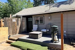 862 NE 8th St, Bend, OR 97701 - Photo 16