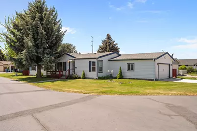 1815 NE 6th Street, Redmond, OR 97756 - Photo 4