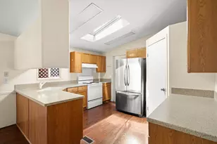 1815 NE 6th St, Redmond, OR 97756 - Photo 12