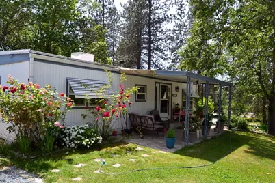 4365 Highland Avenue, Grants Pass, OR 97526 - Photo 2