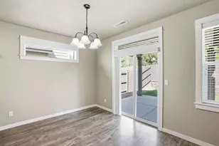 60930 SE Sweet Pea Dr, Bend, OR 97702 - Photo 12