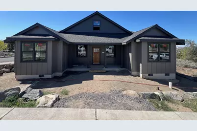 202 SE Larkspur Drive, Madras, OR 97741 - Photo 1