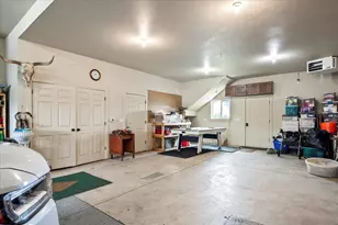 1725 SW Parkway Dr, Redmond, OR 97756 - Photo 46