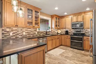 1725 SW Parkway Dr, Redmond, OR 97756 - Photo 14