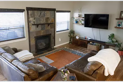 2958 NW 19th Street, Redmond, OR 97756 - Photo 8