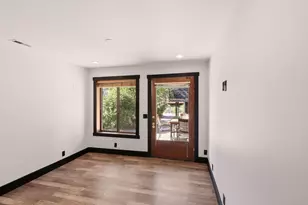 1124 NW Baltimore Ave, Bend, OR 97703 - Photo 22