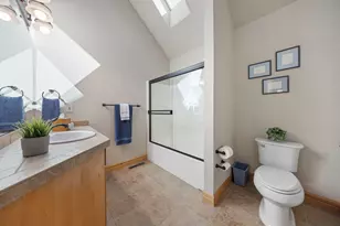 3281 NW Bungalow Dr, Bend, OR 97703 - Photo 44