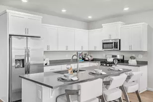 2701 NW 26th Loop N, Redmond, OR 97756 - Photo 4