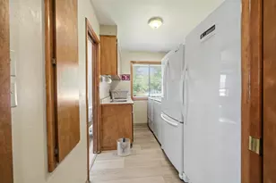 1361 La Loma Dr, Medford, OR 97504 - Photo 46