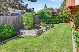 1361 La Loma Dr, Medford, OR 97504 - Photo 16