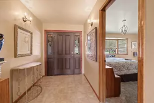 1361 La Loma Dr, Medford, OR 97504 - Photo 10
