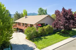 1361 La Loma Dr, Medford, OR 97504 - Photo 10