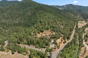 18505 E Evans Creek Rd, Rogue River, OR 97537 - Photo 12