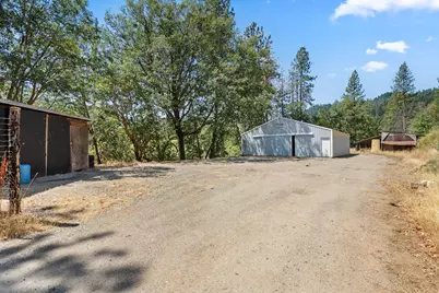 18505 E Evans Creek Road, Rogue River, OR 97537 - Photo 1