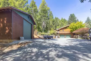 856 Greentree Loop, Grants Pass, OR 97527 - Photo 2