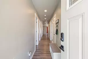 951 SE Maliah Ave, Madras, OR 97741 - Photo 2