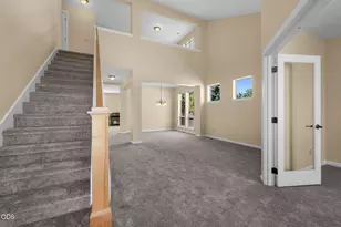 20703 Patriot Ln, Bend, OR 97701 - Photo 4
