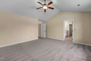 20703 Patriot Ln, Bend, OR 97701 - Photo 22