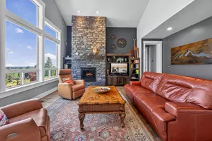 2572 NW Pine Terrace Dr, Bend, OR 97701 - Photo 20
