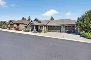 2572 NW Pine Terrace Dr, Bend, OR 97701 - Photo 8